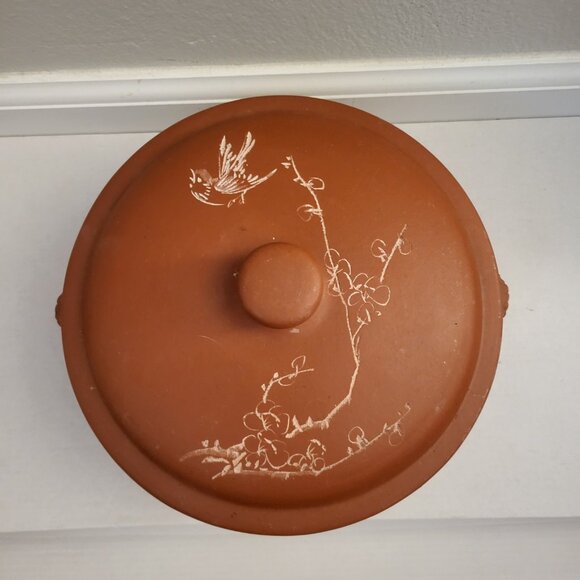 Yunnan Province Red Clay Cooking Vessel Etched Owl Chinese Symbols - Picture 11 of 11